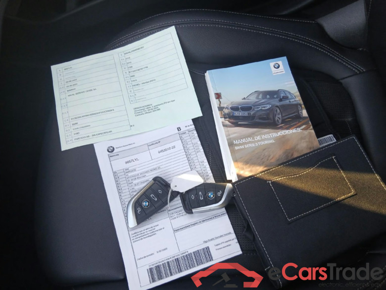 BMW Serie 3 / 2019 / 5P / familiar 318d Auto.Touring #5
