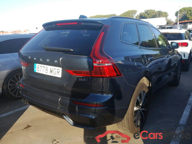 VOLVO XC60 / 2017 / 5P / todoterreno 2.0 B4 D AWD Plus Dark Auto #2