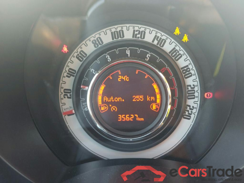 FIAT 500 / 2015 / 3P / berlina con portón Red 1.0 Hybrid 51KW (70 CV)(SP)(SL) (AC4) #4