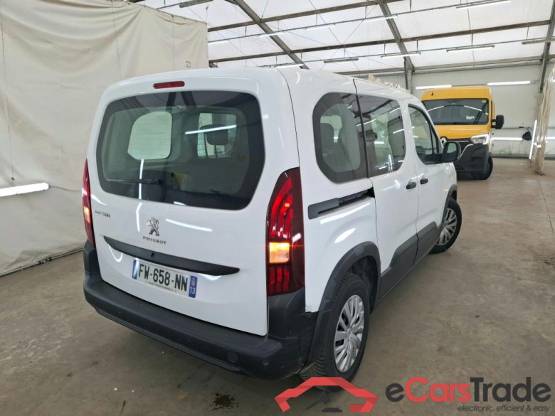 Rifter Active L1 1.2 PureTech 110 CV #3