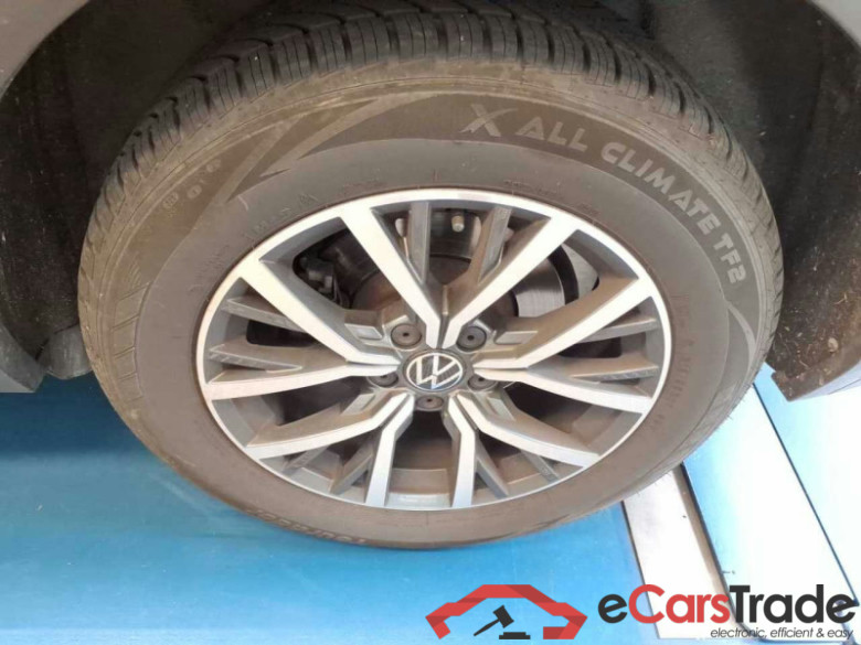 Volkswagen Tiguan (AX1)(07.2020->2024) DE - SUV5 1.5 TSI BMT/Start-Stopp EU6d, Life OPF, (Facelift) 2020 - 2023 #2