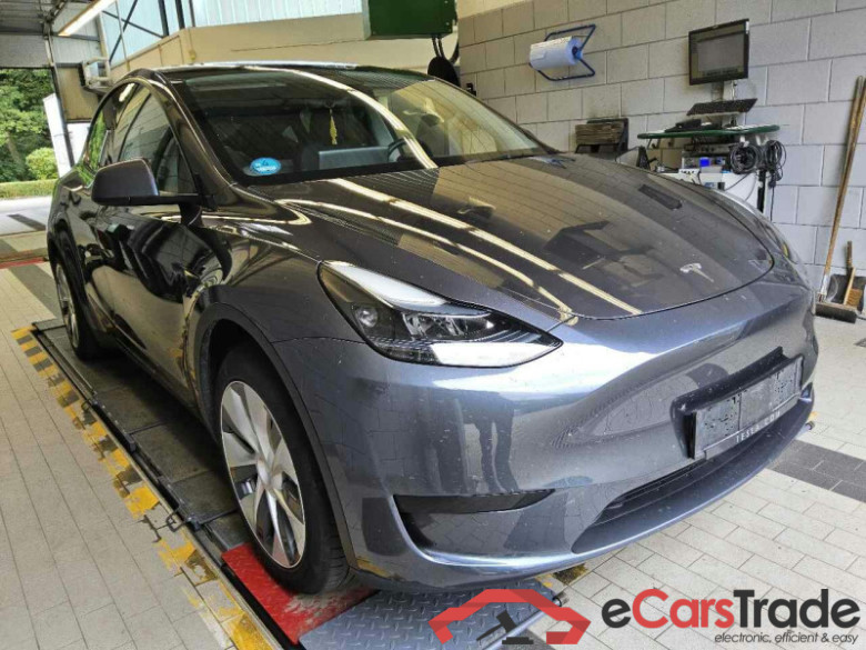 Tesla Model Y DE - SUV5, Basis RWD 60kWh, 2023 - 2025 #2