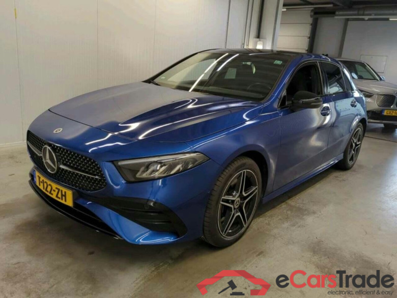 MERCEDES-BENZ A-klasse 250 e AMG Line #1