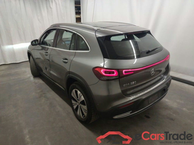 Mercedes-Benz EQA EQA 250 Business Solution Luxury 5d