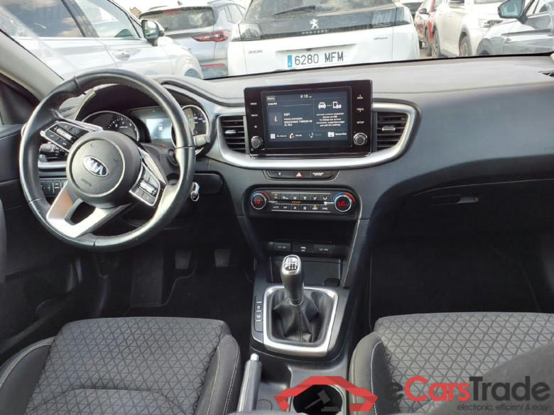 KIA XCeed / 2019 / 5P / todoterreno 1.0 T-GDi Drive 88kW (120CV) #3