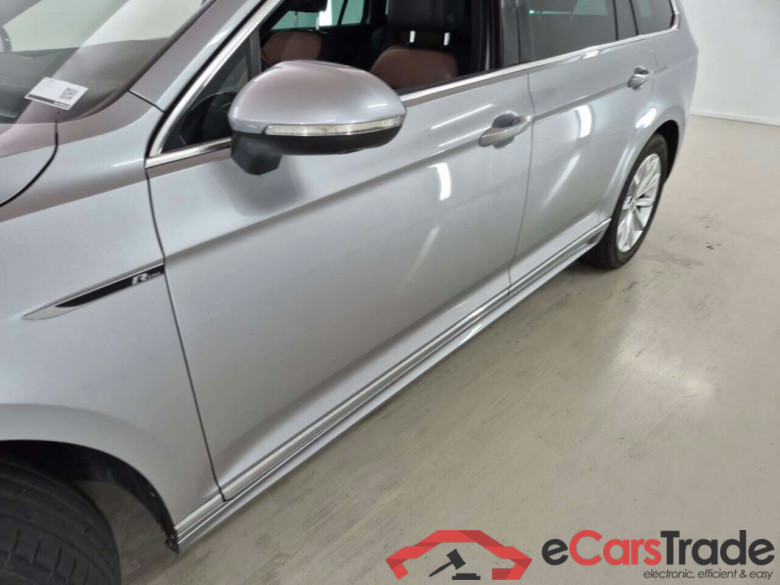 VOLKSWAGEN PASSAT VARIANT 1.5 TSI ACT OPF DSG7 ELEGANCE #4