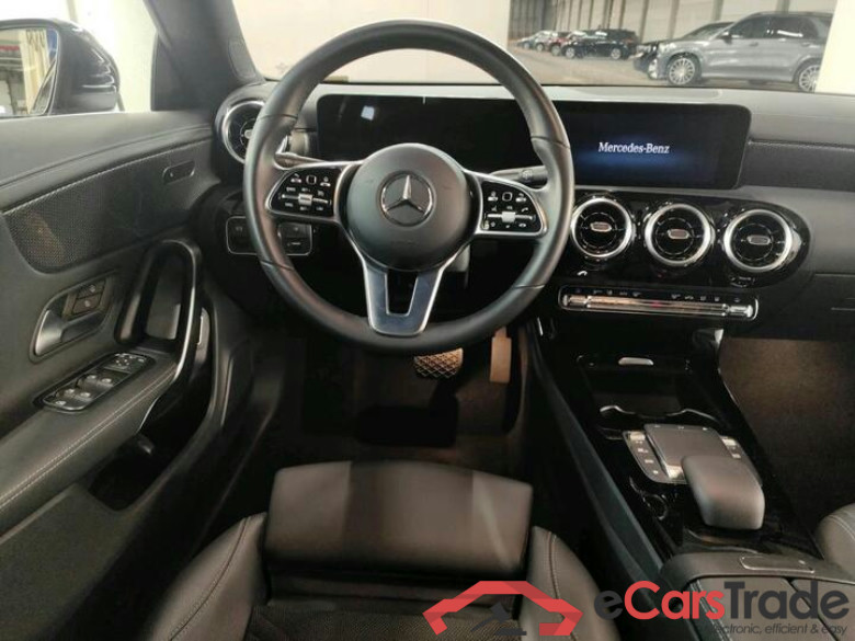Mercedes CLA CLA CLA 250 e Luxury Line (PHEV) 160kW/218pk  4D/P Auto-7 - CO2 indicative #5