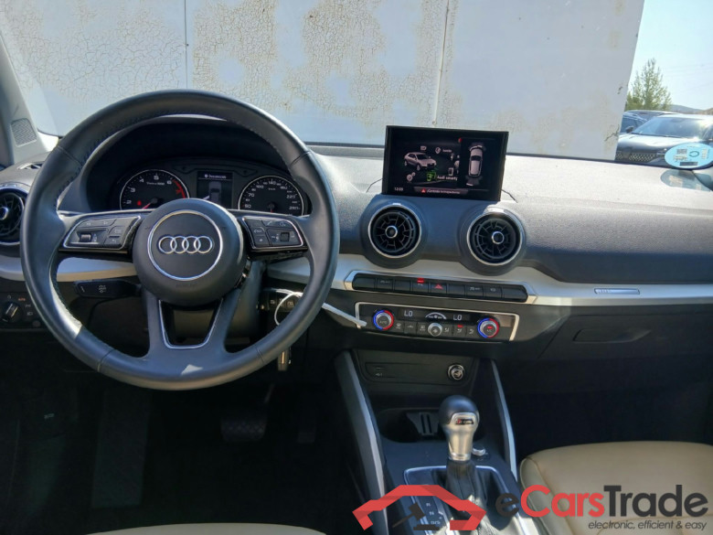 AUDI Q2 / 2016 / 5P / todoterreno Design 35 TFSI 110kW (150CV) S tronic #3