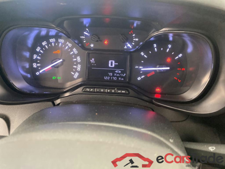TOYOTA Proace City / 2019 / 4P / Fourgonnette 1.5 Medium 100 D-4D Business #6