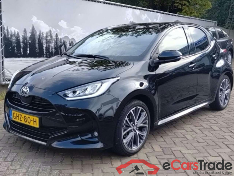 TOYOTA YARIS 1.5 Hybrid 130 Executive #1