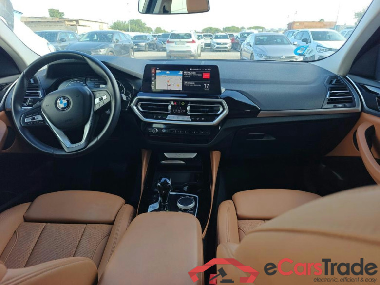 BMW X4 / 2021 / 5P / todoterreno xDrive20d xLine #3