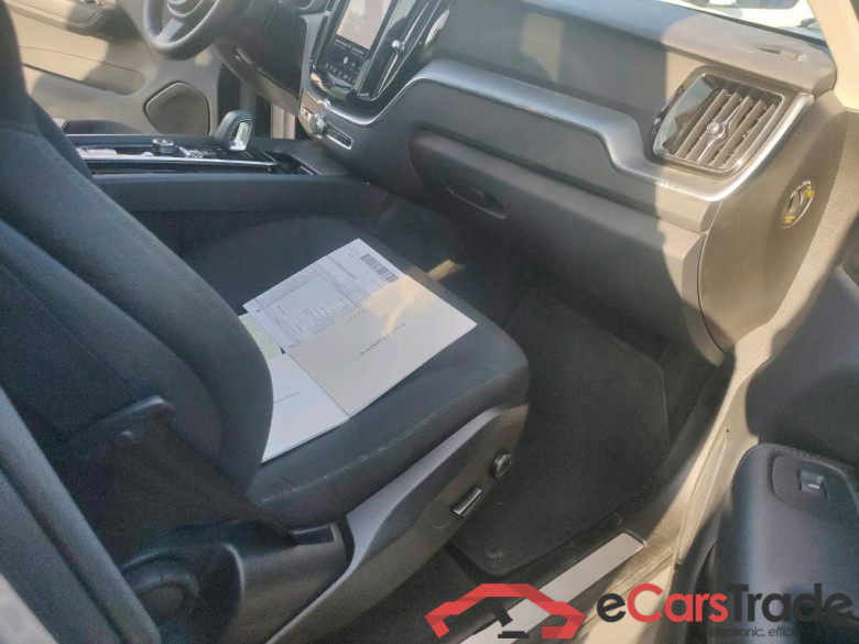 VOLVO XC60 / 2017 / 5P / todoterreno 2.0 T6 AWD Recharge Inscription Exp Auto #6