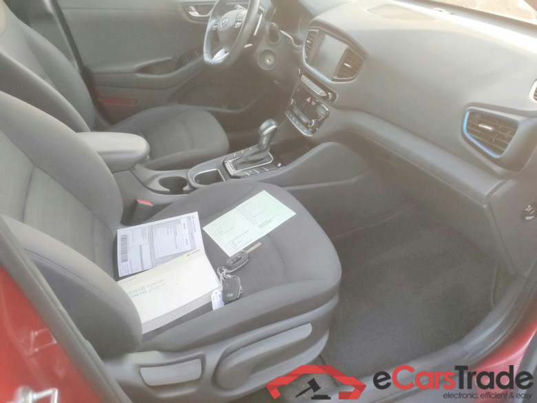 HYUNDAI IONIQ / 2016 / 5P / berlina con portón 1.6 GDI HEV Klass DCT #6