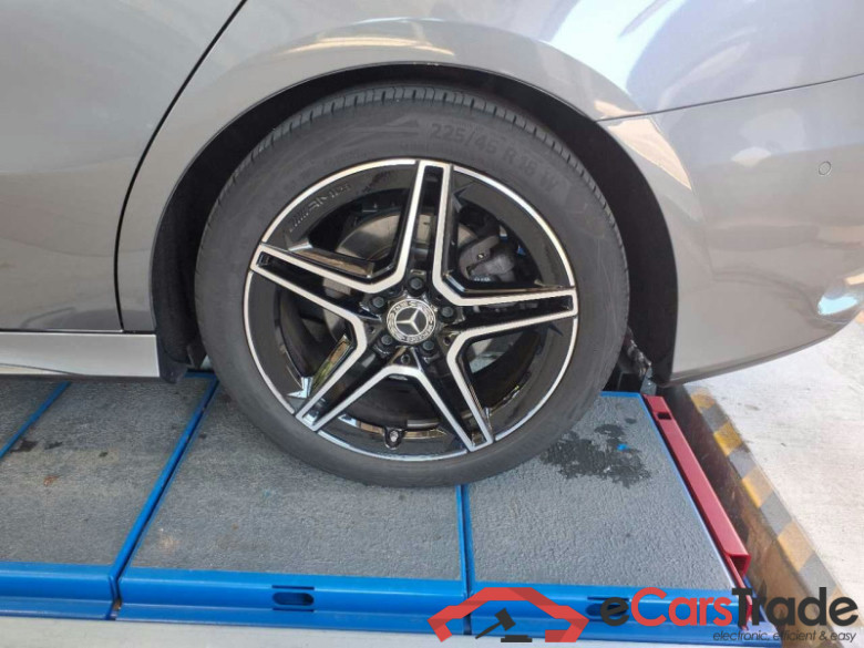 Mercedes-Benz A Limousine (BM 177)(08.2018->) DE - Lim4 A 200 EU6d, AMG Line, 2019 - 2022 #5