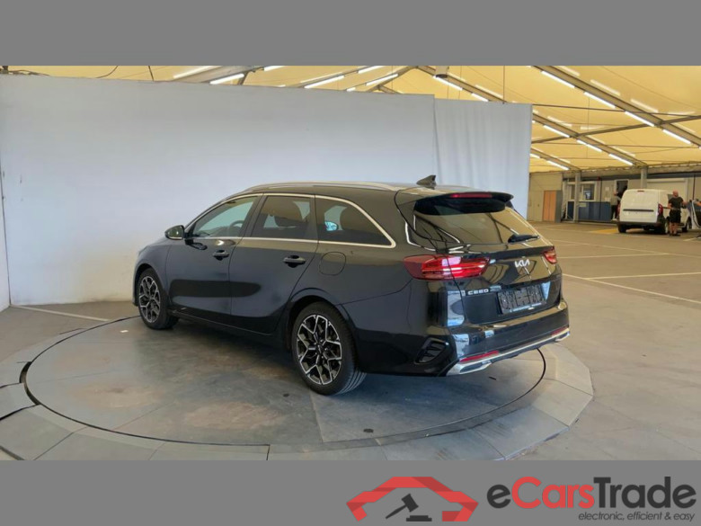 KIA Ceed SW 1.5 T-GDi GT-Line ISG DCT #3