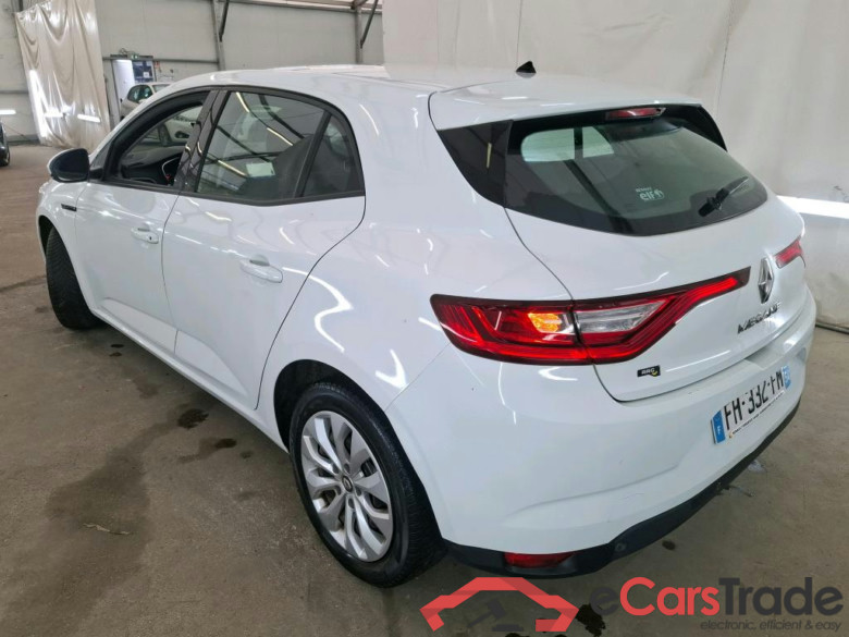 Megane IV Berline 5pt. Société Air Nav 1.5 dCi 90CV BVM6 E6 #2