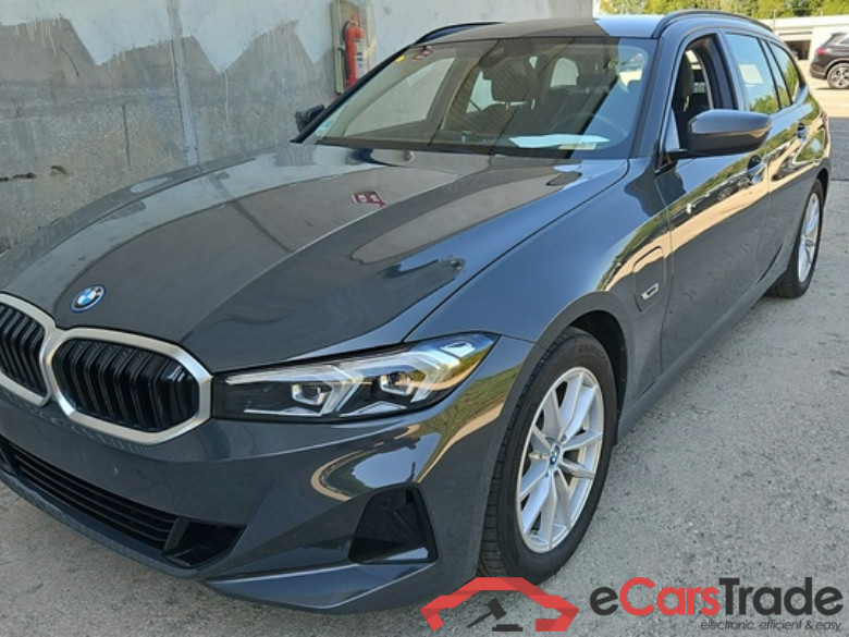 BMW 320e Plug-In Hybrid Aut. LED LC-Pro Navi-Pro 1/2 Sport-Leather KeylessGo Klima PDC ...
