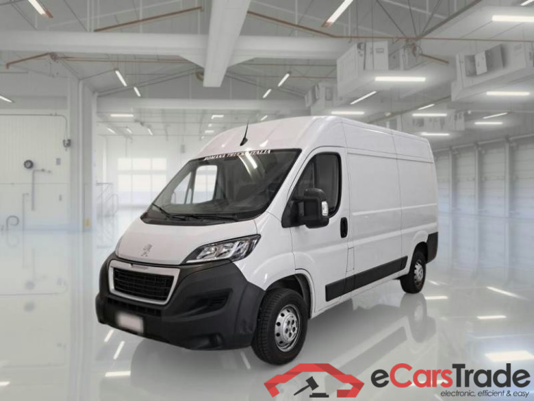 PEUGEOT BOXER / 2014 / 4P / FURGONE 333 L2H2 2.2 BLUEHDI 140CV SeS #1