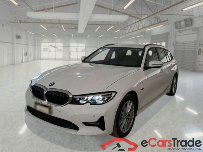 BMW SERIE 3 / 2018 / 5P / STATION WAGON 320E BUSINESS ADVANTAGE TOURING AUTO #1
