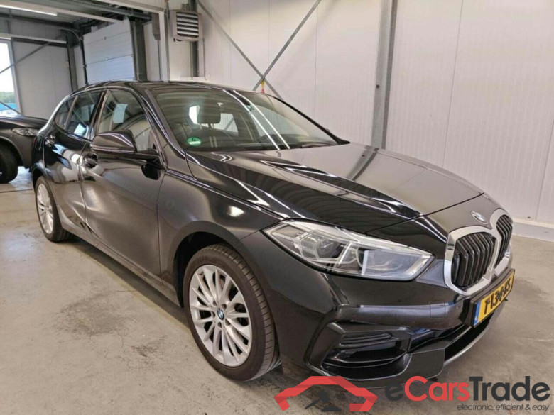 BMW 1-serie 118i Intro Ed. #5