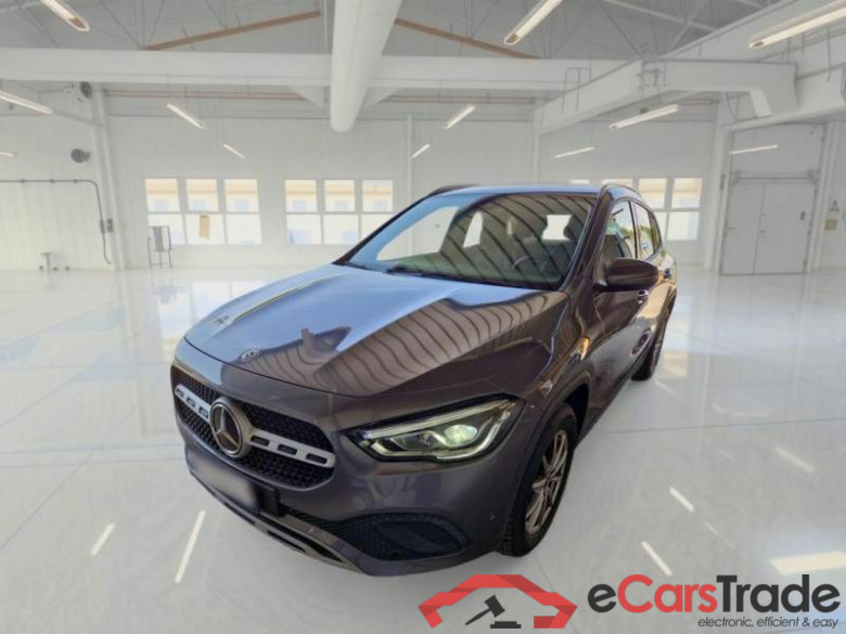 MERCEDES-BENZ GLA / 2020 / 5P / CROSSOVER GLA 200 D AUTOMATIC BUSINESS EXTRA