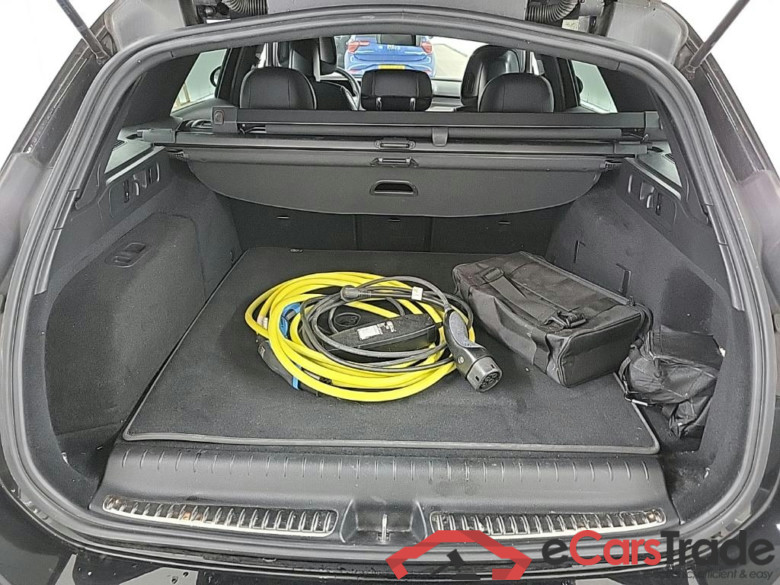 MERCEDES-BENZ C-klasse Estate C 300 e AMG Line 5D 230kW #5