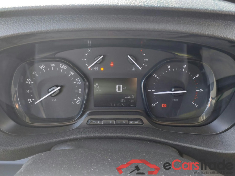 PEUGEOT Expert / 2016 / 4P / furgón Furgón Premium 1.5 BlueHDi 100 Standard (AC) #4