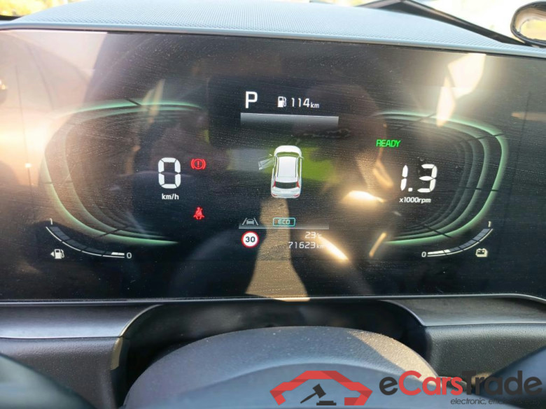 KIA Niro / 2022 / 5P / crossover 1.6 GDi HEV 104kW (141CV) Drive #4