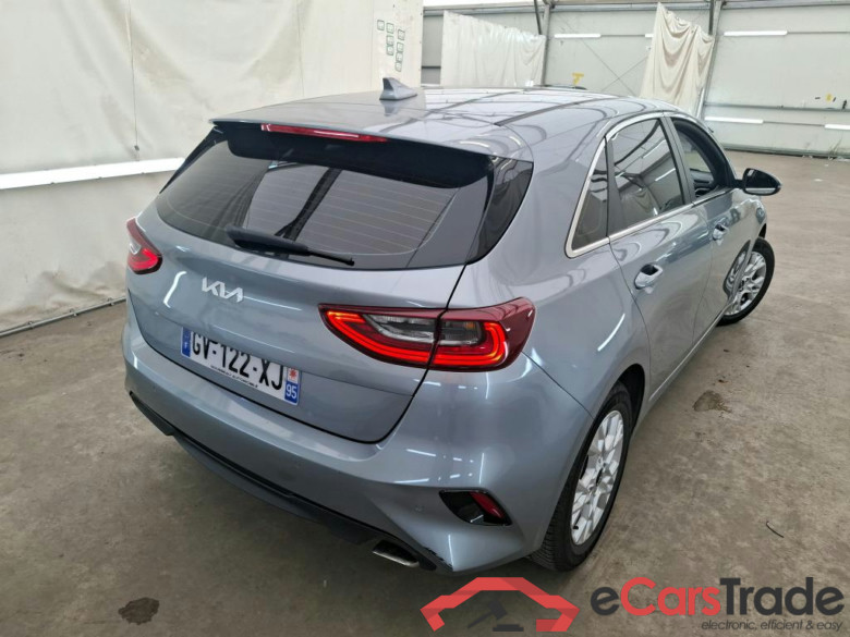 KIA ceed / 2021 / 5P / Berline 1.5 T-GDI 160 ISG ACTIVE DCT7 #3