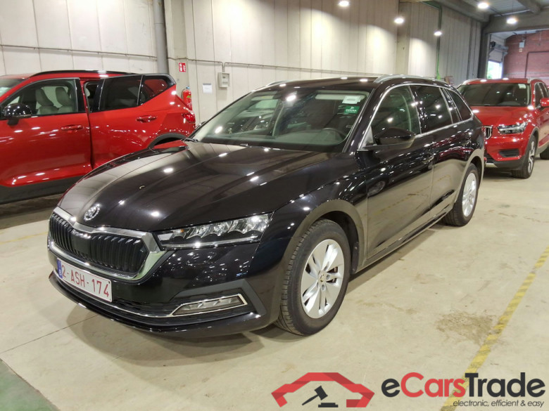 SKODA OCTAVIA COMBI 2.0 CRTDI 85KW DSG7 CLEVER #1