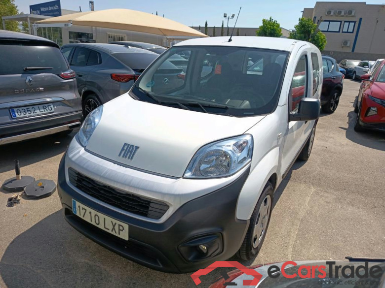 FIAT Fiorino / 2016 / 4P / combi Combi SX N1 1.3 Mjet 59kW (80CV) #1
