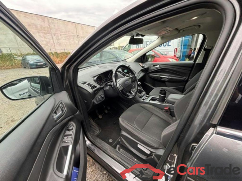 FORD Kuga 1.5 EcoBoost FWD Business Class #6