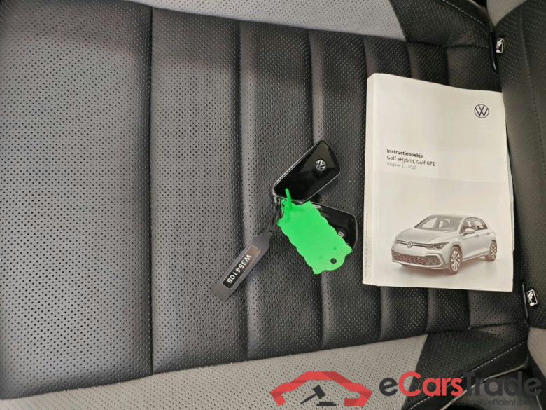 Volkswagen Golf 1.4 eHybrid 180kW DSG GTE 5d + Pano, Winter pakket, LED matrix. #4