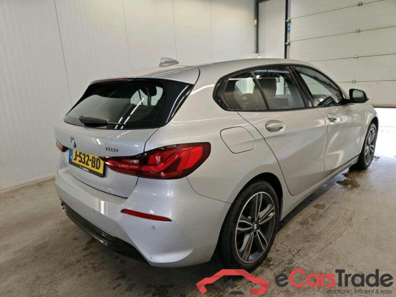 BMW 1-serie 118i Executive Ed. #2