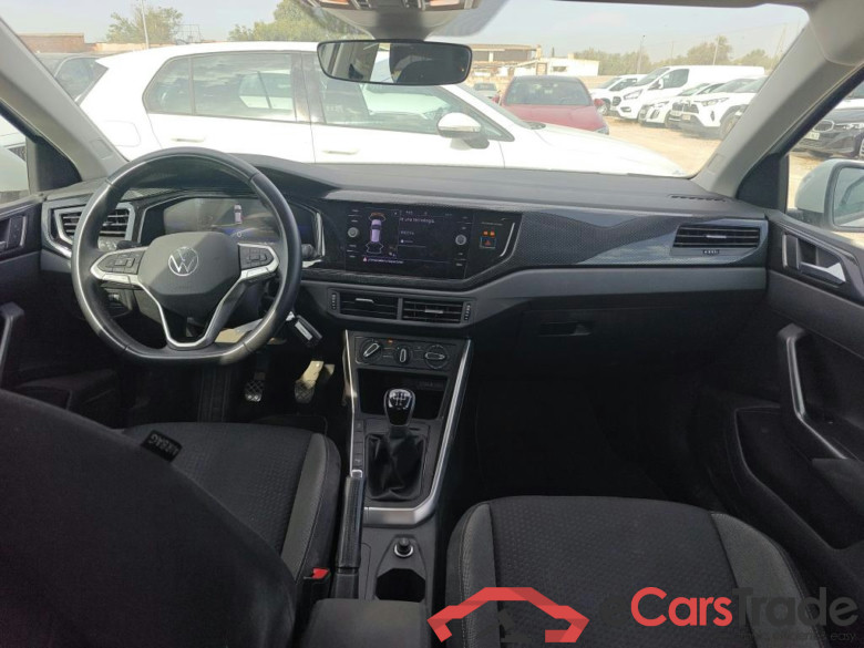 VOLKSWAGEN Polo / 2021 / 5P / berlina con portón Life 1.0 TSI 70kW (95CV) #3