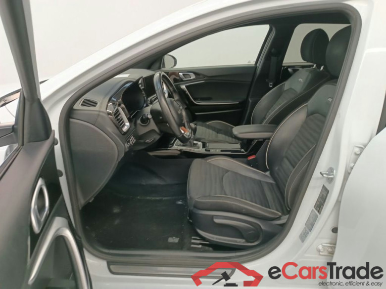 KIA cee'd Sportswagon GT Line 1.0 T-GDi 120 ISG 5d #3