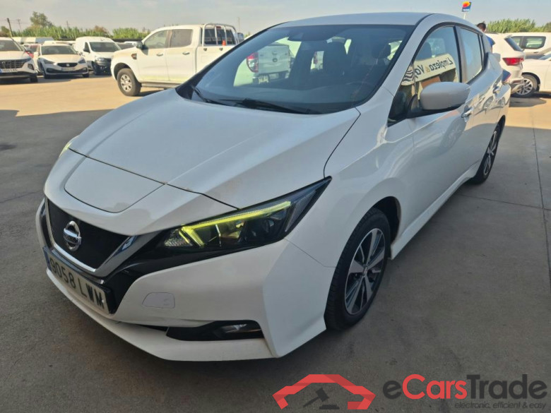 NISSAN LEAF / 2017 / 5P / berlina con portón 40kWh Acenta #1
