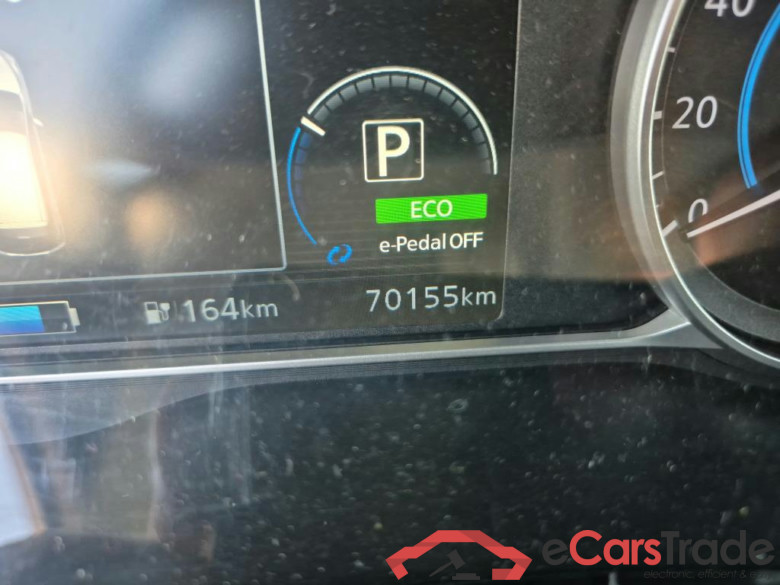 NISSAN LEAF / 2017 / 5P / berlina con portón 40kWh Acenta #5
