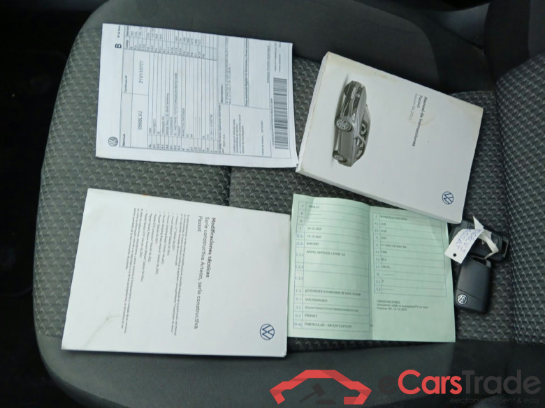 VOLKSWAGEN Passat / 2019 / 4P / sedán Business 2.0 TDI 90kW (122CV) DSG #5