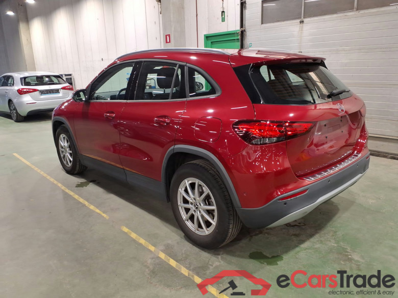 MERCEDES-BENZ CLASS GLA DIESEL (H247) GLA 200 d Business Solution #2