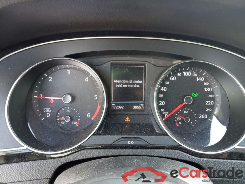 VOLKSWAGEN Passat / 2019 / 5P / familiar Variant Executive 2.0 TDI 110kW DSG #4