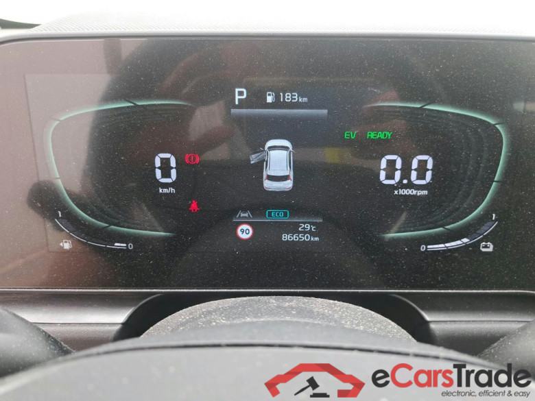 KIA Niro / 2022 / 5P / crossover 1.6 GDi PHEV 135kW (183CV) Drive #4