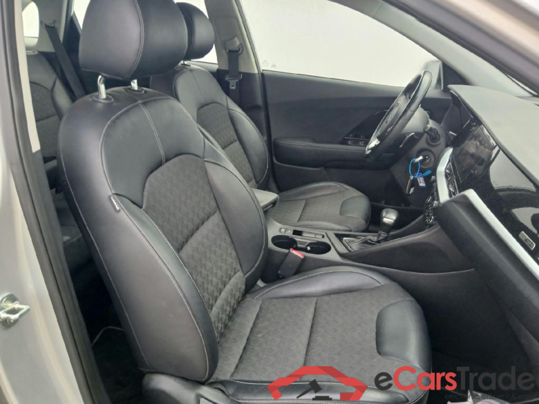 KIA Niro / 2019 / 5P / crossover 1.6 GDi HEV 104kW (141CV) Drive #6