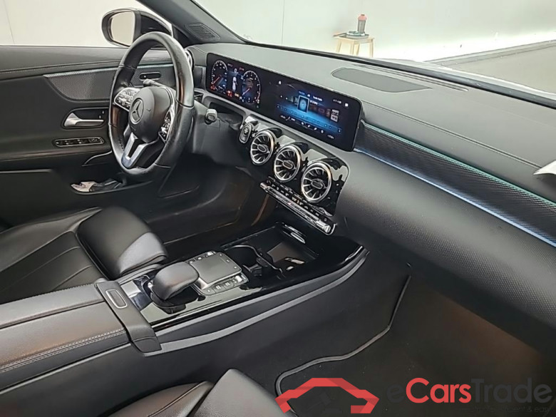 MERCEDES-BENZ CLA Shooting Brake CLA 200 DCT Bus. Solution Luxury 5D 120kW #6