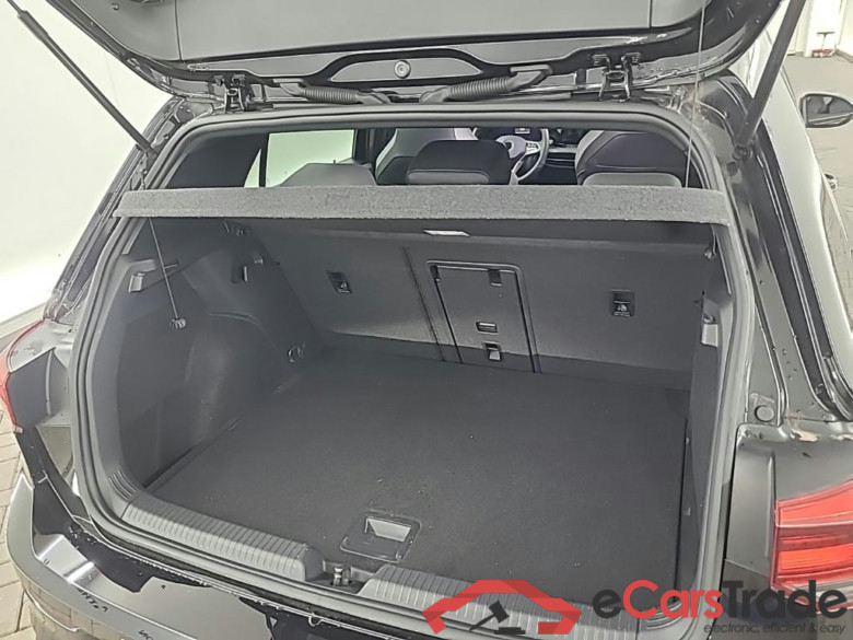 VOLKSWAGEN GOLF 1.5 eTSI 110kW DSG R-Line 5D #5
