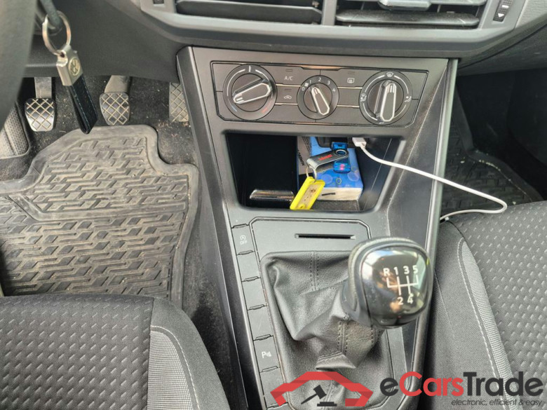 VOLKSWAGEN Polo Polo 1.0 l 59 kW (80 PS) 5-speed #3