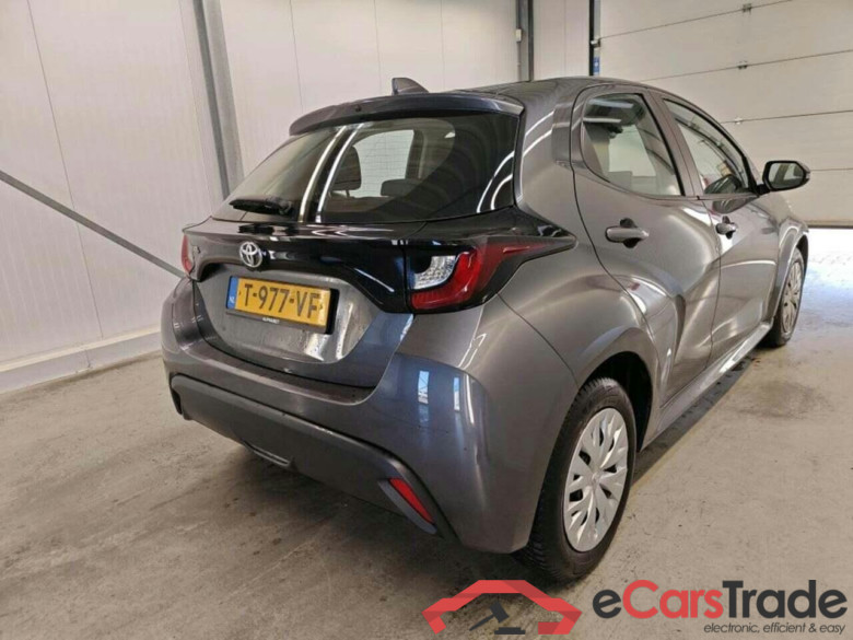 TOYOTA Yaris 1.5 VVT-i Active #2