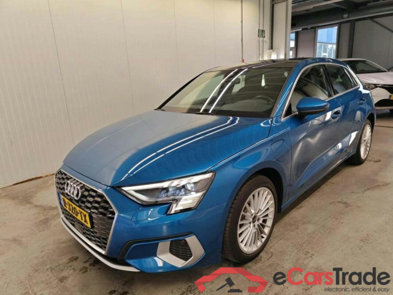 AUDI A3 Sportback 40 TFSI e Adv edit. #1