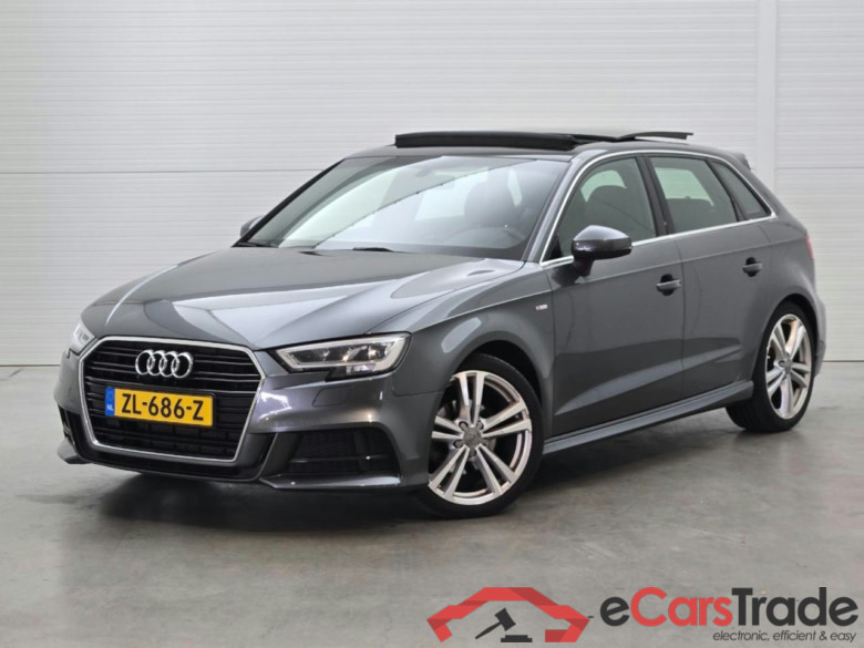 AUDI A3 SPORTBACK 35 TFSI CoD Sport S Line Edition #1