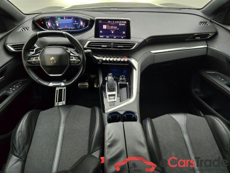 PEUGEOT 5008 1.2 PureTech Allure #6